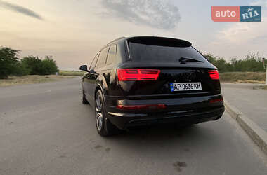 Внедорожник / Кроссовер Audi Q7 2018 в 