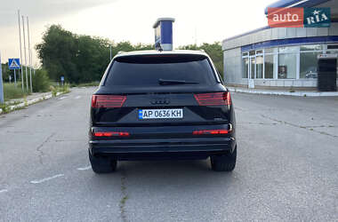 Внедорожник / Кроссовер Audi Q7 2018 в 