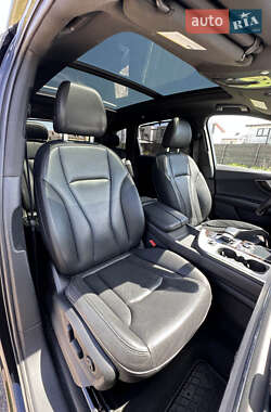 Внедорожник / Кроссовер Audi Q7 2019 в 