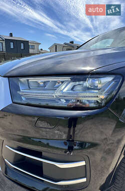 Внедорожник / Кроссовер Audi Q7 2019 в 