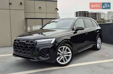 Внедорожник / Кроссовер Audi Q7 2024 в 
