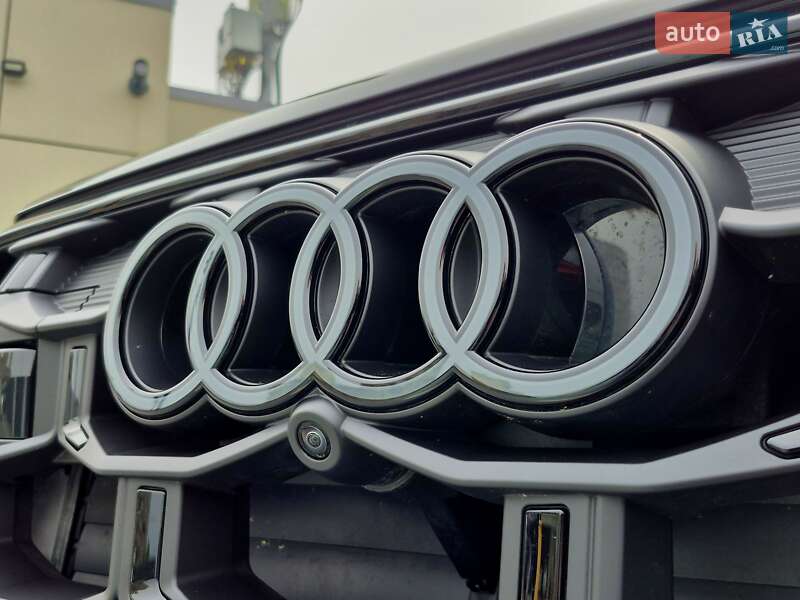 Позашляховик / Кросовер Audi Q7 2024 в Києві