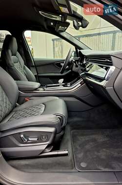 Внедорожник / Кроссовер Audi Q7 2024 в 