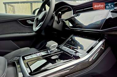 Внедорожник / Кроссовер Audi Q7 2024 в 