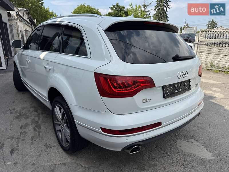 Внедорожник / Кроссовер Audi Q7 2015 в Тернополе