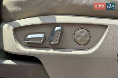 Внедорожник / Кроссовер Audi Q7 2013 в 