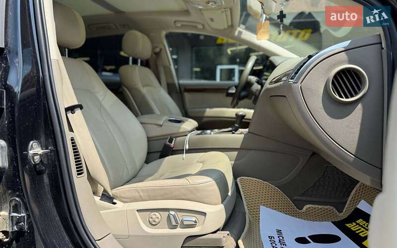 Позашляховик / Кросовер Audi Q7 2013 в Чернівцях