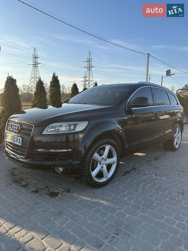 Внедорожник / Кроссовер Audi Q7 2007 в 