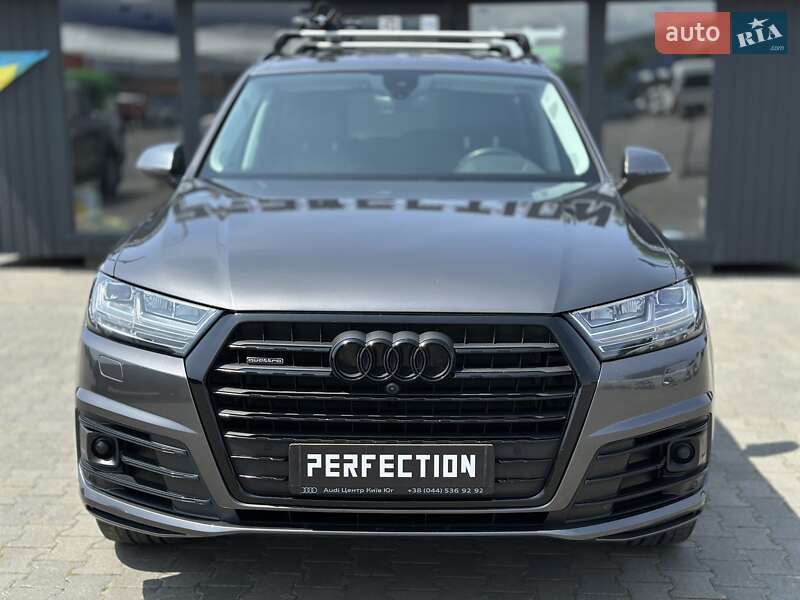 Внедорожник / Кроссовер Audi Q7 2019 в Черновцах
