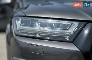 Внедорожник / Кроссовер Audi Q7 2019 в 