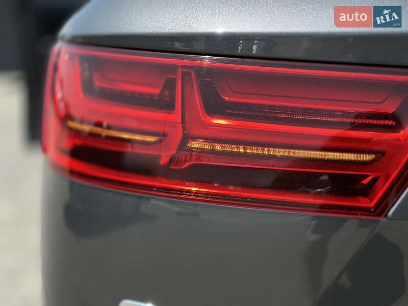 Внедорожник / Кроссовер Audi Q7 2019 в Черновцах