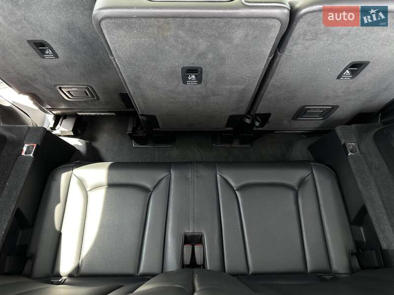 Внедорожник / Кроссовер Audi Q7 2019 в Черновцах