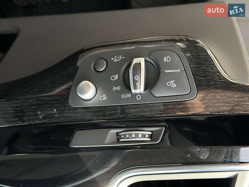 Внедорожник / Кроссовер Audi Q7 2019 в Черновцах