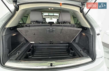 Позашляховик / Кросовер Audi Q7 2013 в 