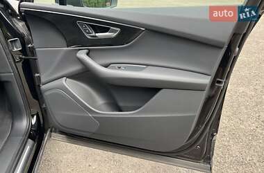 Внедорожник / Кроссовер Audi Q7 2019 в 