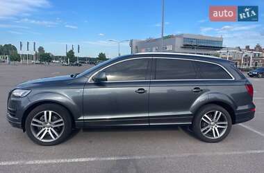 Позашляховик / Кросовер Audi Q7 2009 в 