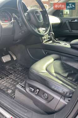 Позашляховик / Кросовер Audi Q7 2009 в 