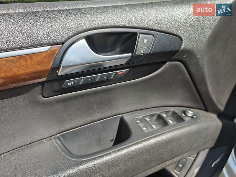 Внедорожник / Кроссовер Audi Q7 2010 в Львове