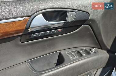 Внедорожник / Кроссовер Audi Q7 2010 в 
