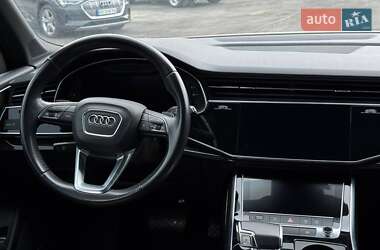 Внедорожник / Кроссовер Audi Q7 2020 в 