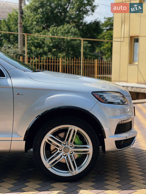 Внедорожник / Кроссовер Audi Q7 2013 в Николаеве