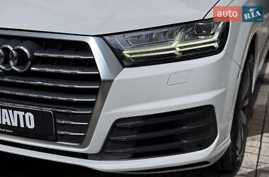 Внедорожник / Кроссовер Audi Q7 2018 в 