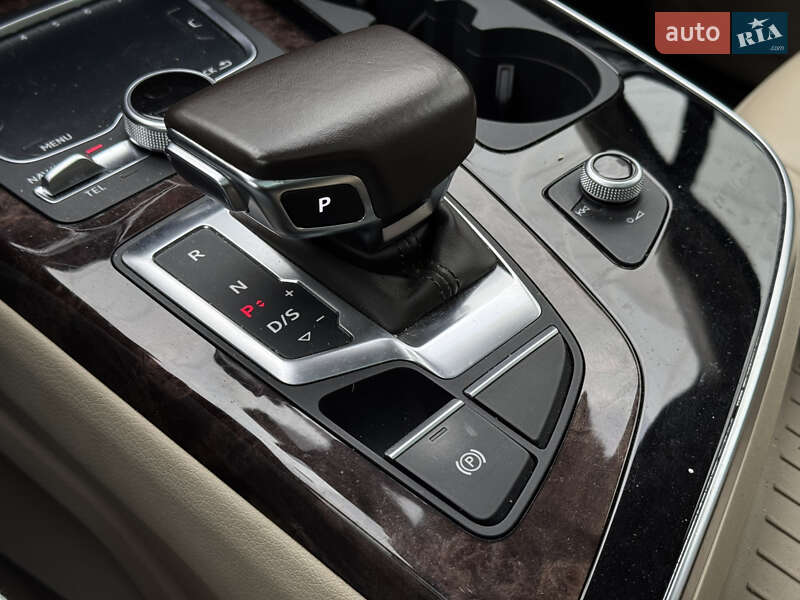 Внедорожник / Кроссовер Audi Q7 2018 в Киеве