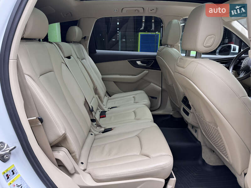 Внедорожник / Кроссовер Audi Q7 2018 в Киеве