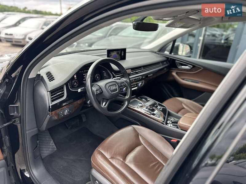 Внедорожник / Кроссовер Audi Q7 2017 в Ровно фото 13 Внедорожник / Кроссовер Audi Q7 2017 в Ровно
