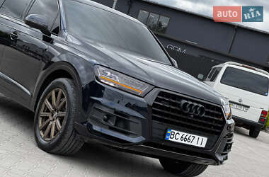 Внедорожник / Кроссовер Audi Q7 2016 в 