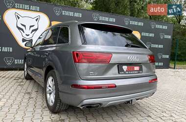 Внедорожник / Кроссовер Audi Q7 2015 в 