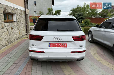 Внедорожник / Кроссовер Audi Q7 2016 в 