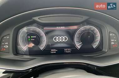 Позашляховик / Кросовер Audi Q7 2024 в 