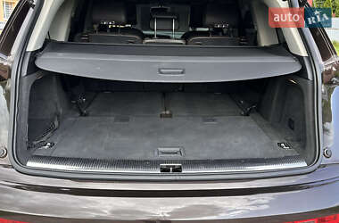 Внедорожник / Кроссовер Audi Q7 2010 в 