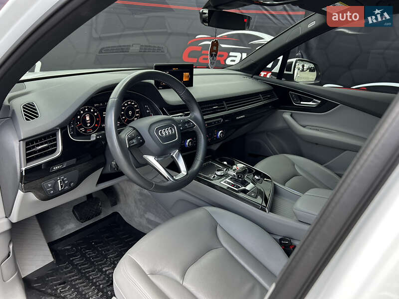 Внедорожник / Кроссовер Audi Q7 2018 в Днепре