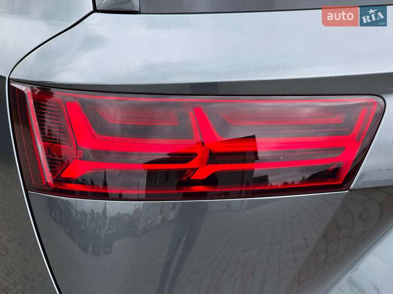 Внедорожник / Кроссовер Audi Q7 2019 в Луцке