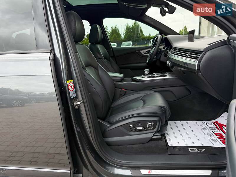 Внедорожник / Кроссовер Audi Q7 2019 в Луцке