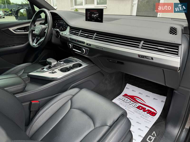Внедорожник / Кроссовер Audi Q7 2019 в Луцке