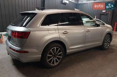 Позашляховик / Кросовер Audi Q7 2016 в 