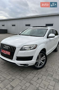 Внедорожник / Кроссовер Audi Q7 2014 в 