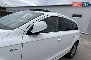 Внедорожник / Кроссовер Audi Q7 2014 в 