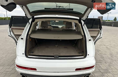 Внедорожник / Кроссовер Audi Q7 2014 в 