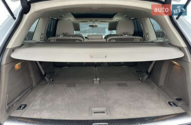Внедорожник / Кроссовер Audi Q7 2014 в 