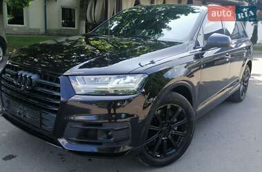 Внедорожник / Кроссовер Audi Q7 2017 в 