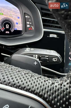 Позашляховик / Кросовер Audi Q7 2020 в 
