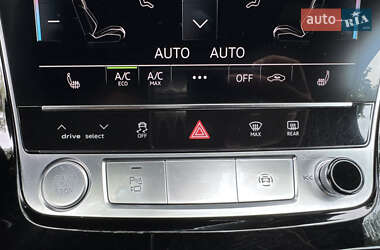 Позашляховик / Кросовер Audi Q7 2020 в 