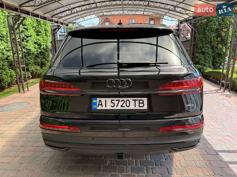 Внедорожник / Кроссовер Audi Q7 2021 в Киеве