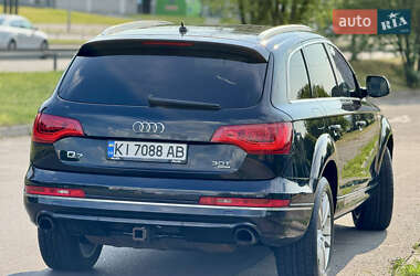 Внедорожник / Кроссовер Audi Q7 2015 в 