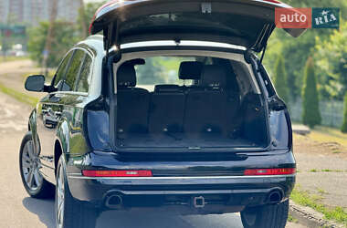 Внедорожник / Кроссовер Audi Q7 2015 в 