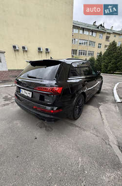 Внедорожник / Кроссовер Audi Q7 2019 в 